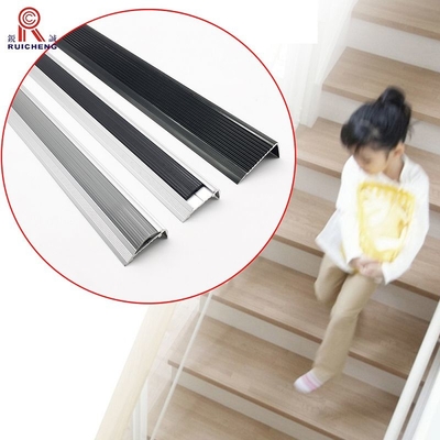 Rubber Flooring Aluminium Non Slip Stair Nosing 1.8mm Thickness Antioxidation