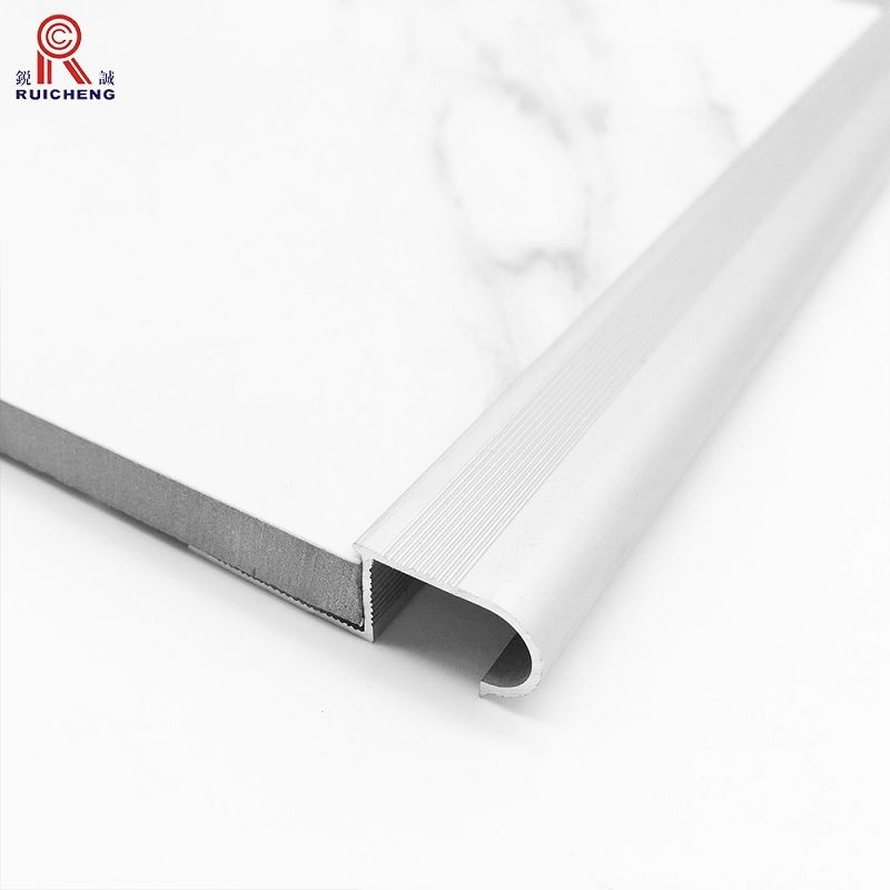 Indoor Aluminium Stair Nosing Edge Trim , 1.5mm Anodized Aluminum Stair Nosing